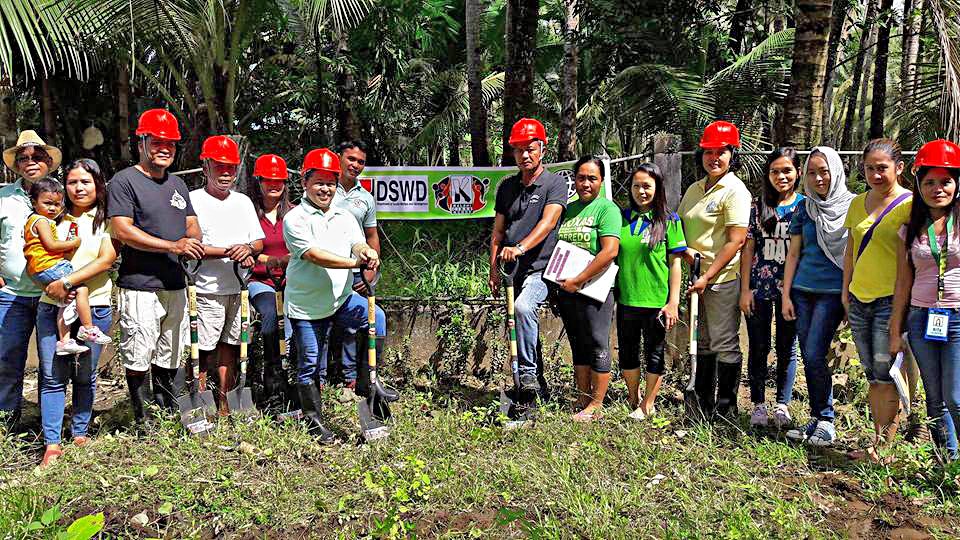 dswdcaraga's tweet photo. KALAHI-CIDSS in continuing harmonious relationships with Local Government Units.. https://t.co/T6vPPuZtRt
#KalahiCIDSS @dswdserves https://t.co/3EJfQDH5Tw