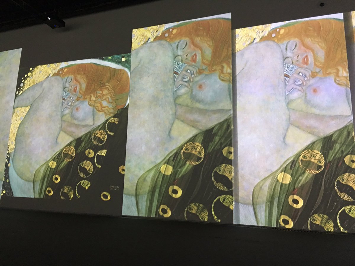 LaSambruna's tweet photo. Comunque la #KlimtExperience al #Mudec di Milano è molto bella. Fateci un salto, prima o dopo le vacanze. Merita 😎 https://t.co/AXlqNOh3YR