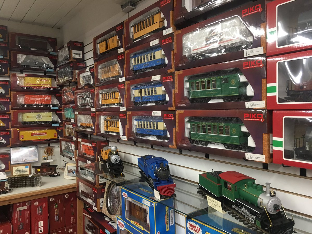 piko g scale locomotives