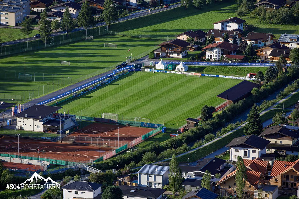 s04's tweet photo. Na das sieht doch schon viel besser aus. ☀️☀️☀️ #S04HoheTauern #S04 https://t.co/YUFafbmVoz