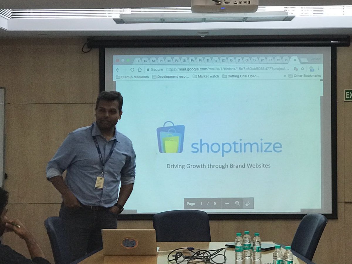 leadoio's tweet photo. @mpanditr sharing pointers on #pricing #strategy and experience with Indian market for #B2B #startups and #businesses at @GenNextHub. https://t.co/uGZ9THH7lX