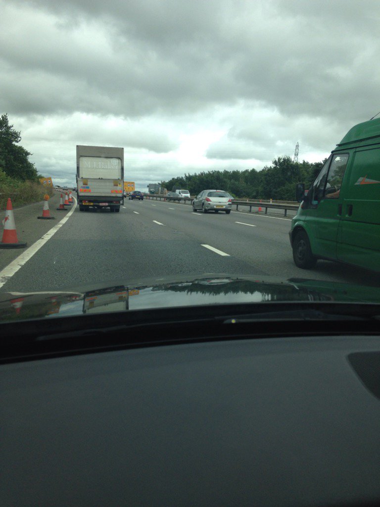 SnowyMJB's tweet photo. Good service old friend have a happy retirement #clue zoom in on the white lorry https://t.co/LVR4thbogb