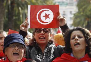 Tunisia: landmark step to shield women from violence. New law offers protection, but needs funding https://t.co/pRAt6prJF2 https://t.co/YG4UWHyQBY