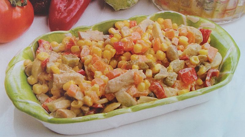 SalataRs's tweet photo. Crni luk, krastavčići, paradajz, paprika, kapar preliveno i pomešano sa sirćetom, maslinovim uljem i peršunom.https://t.co/e68col2v3u https://t.co/9vE6X2ESgJ