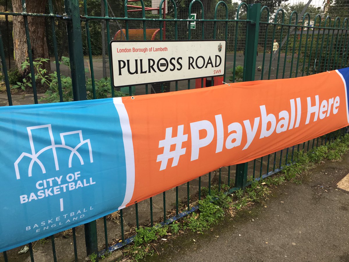 PAPAsParkSW9's tweet photo. #basketballEngland have donated balls 🏀 for us for people to use our court. Please ask at the cafe to borrow one #free #brixton #basketball https://t.co/tUR5TiqC6V