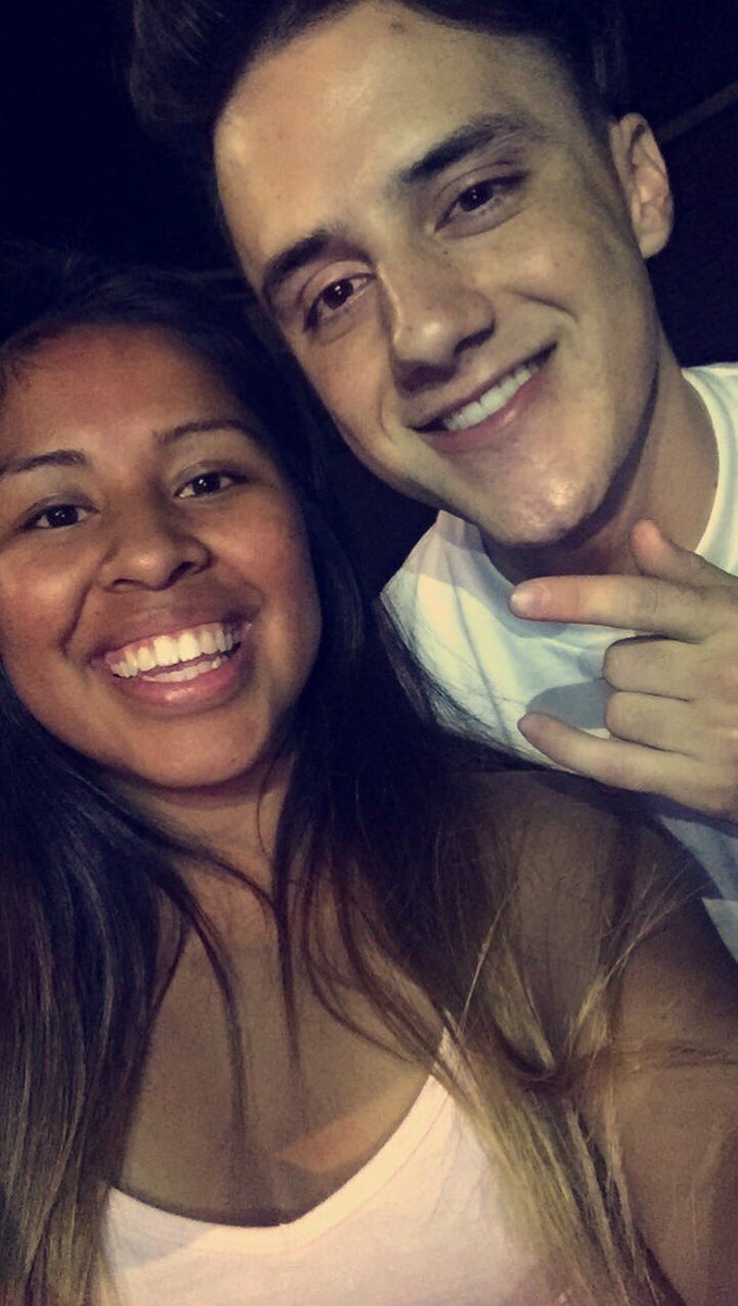 heyyleilei's tweet photo. officially met @VomacJAKE for the first time tonight and he's wild but also dope and now I just want to be his best friend #VomacRoadTrip https://t.co/uHW4qz5yHF