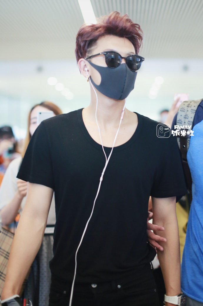 zitao pics (@zitaopics) on Twitter photo 