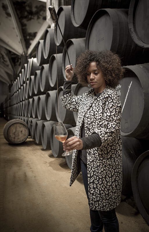 ZoltanCsabaNagy's tweet photo. Conoce a Paola Medina , la mujer de Jerez https://t.co/LZFKzjA6K0 @SherryWines https://t.co/f0tBrrgTVF