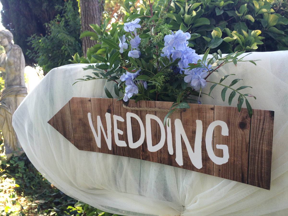 weddingmed's tweet photo. Pam &amp; Jon (30 de Octubre de 2016) https://t.co/lkMDs8gElw https://t.co/G9bsJmmKQy