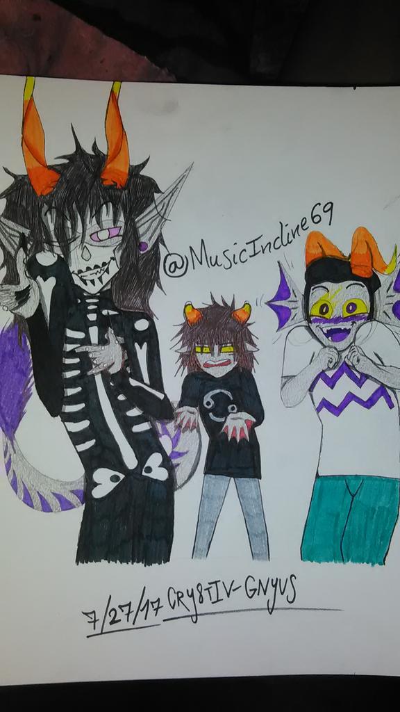 MarshTurtle's tweet image. ((FINALLY.
Ugh traditional art is hard to squeeze into a camera pic.