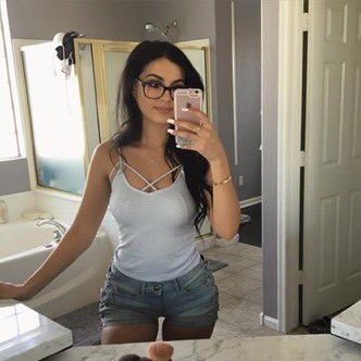 stephenhalphen's tweet photo. RT for this Slurpee
Like for Sniperwolf https://t.co/fochoEldTC