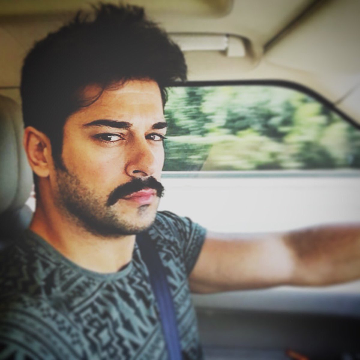 ozcivithd's tweet photo. #buraközçivit #burakozcivit #buraközçivithd https://t.co/WmxXgpDDvd