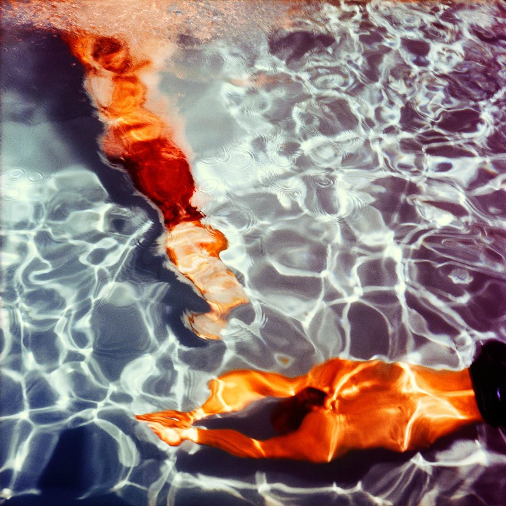 Nel regno delle piscine. Le foto di Karine Laval. intern.az/1yo8