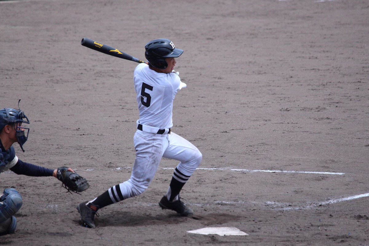 masaki3405's tweet photo. 昨日で高校野球人生終わりました。

あと2回校歌歌って甲子園というのは叶いませんでした。

最後の試合では本当に楽しい試合ができてよかったです！

全校応援もしてもらい幸せでした！

亮太とは野球始めた日も高校野球終わった日も同じでなんかよかったと思います！ https://t.co/xDHcJH1jVA
