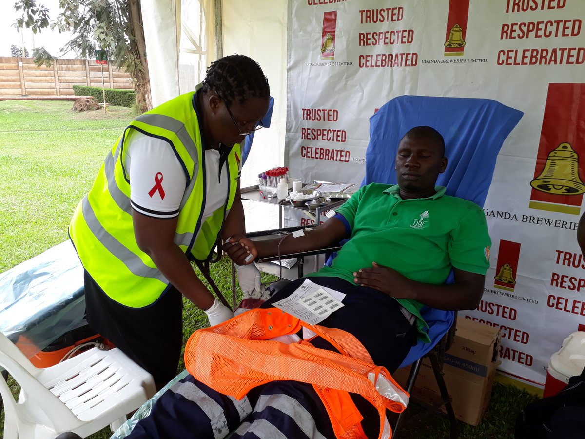 77DOGB's tweet photo. The staff donating @UgandaBreweries .Give blood,give life
#71PintsAt71
#77DOGB https://t.co/kqc2KRtB9P