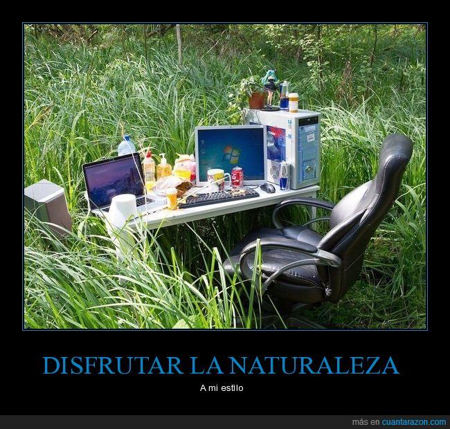 Inforolbu's tweet photo. Cómo hacer más llevadera la jornada los que no estamos de vacaciones... #AlFresquitoMejor #CadaUnoSeConsuelaComoPuede  #FelizJueves https://t.co/qQrysEFN2R