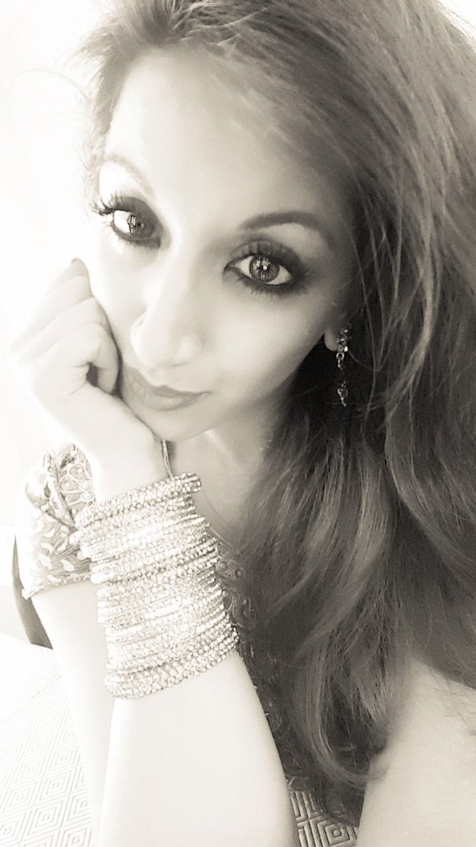 RiRisDanceAcad's tweet image. #PostPerformance #Selfie! #Choreographer #Bollywood #Bhangra #Dance #Business #CultureMatters #Arts #Boss #Entrepreneur #WomenInBiz #Dancer