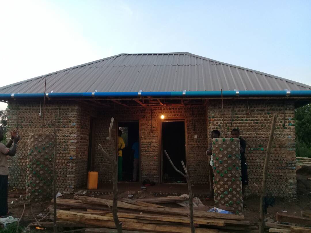 LCSHRP's tweet photo. Solar panels fitted and light are on! For more info visit https://t.co/BZi5fcfzZ2 #lcshr https://t.co/6AKXUqnOvY