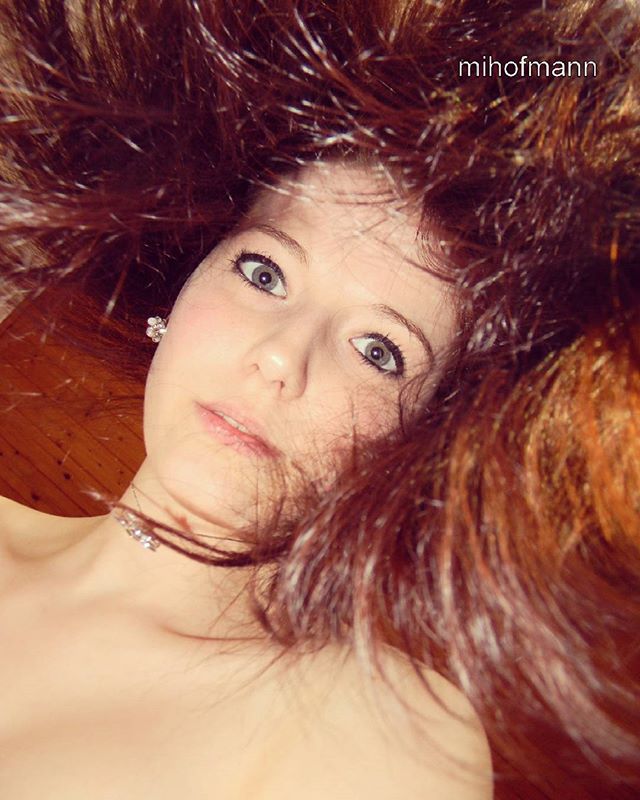 die_fotografie's tweet photo. #fotoshoot #fotoshooting #foto #model #mkmodel #mkmodels #mk #topmodel #hallesaale https://t.co/gh0MXnYnoJ 📷: @sachsen_anhalt_fotografie https://t.co/6LlIzcQ6Qt