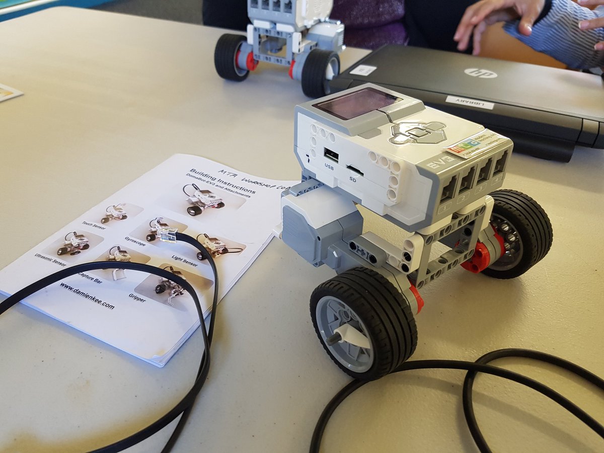 Can we build it, yes we can! Thank U <a href="/Bonnyrigg_PS/">Bonnyrigg PS</a> for being a gr8 host #robotics #coding #STEM #girlscancodetoo coming soon 2 <a href="/fairvaleps/">FairvalePS</a>