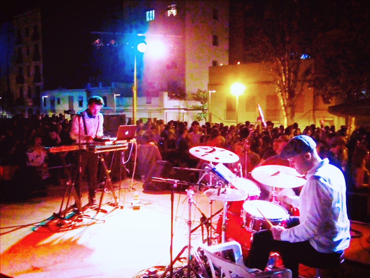 technopolitans_'s tweet photo. Aquest dissabte 29 estarem a @electrovinyes No us ho podeu perdre!
#Musica #electronic #technopolitans @brave_coast #festival #electrovinyes https://t.co/0SBdOT920z