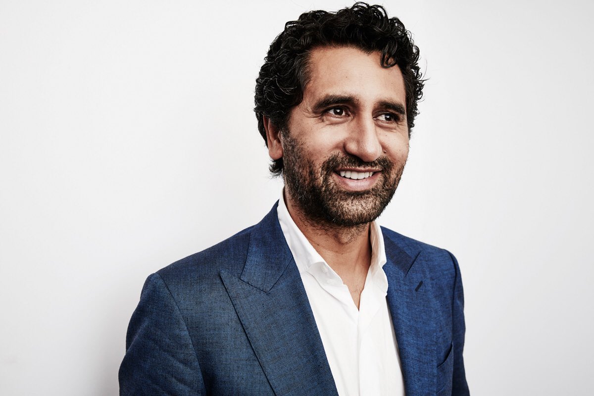 Wishing Cliff Curtis a very Happy Birthday today!!    