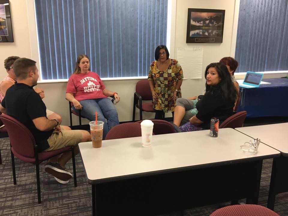 ACEASF17's tweet photo. Morning Meetings at ACEA #TeamACE https://t.co/SJ7DAtPKps