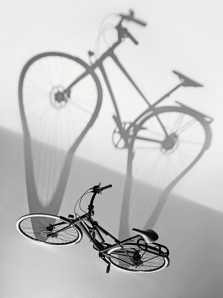 urbancycling_it's tweet photo. #bikeshadows https://t.co/c2kAwOBRHG