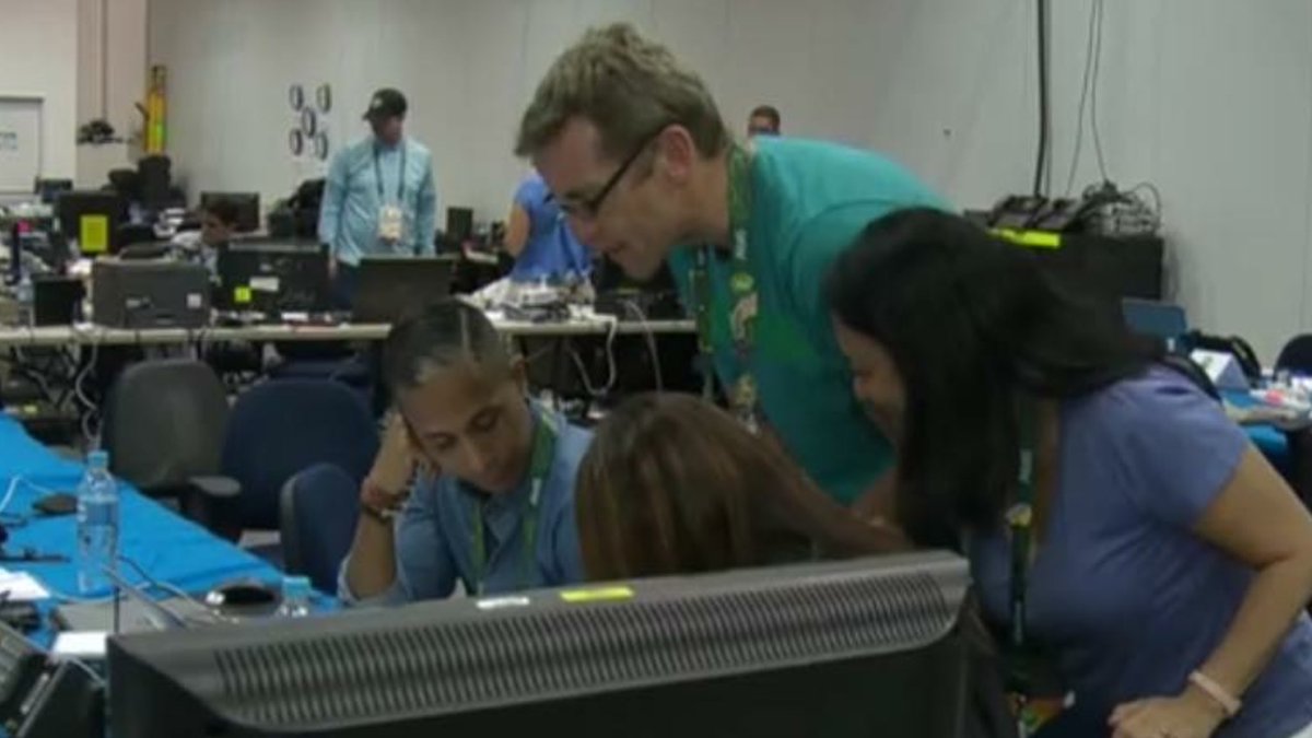 TheBradLuck's tweet photo. That time a year ago today that I was on Brazilian network tv...working in the talented @Miguelnbc's shadow. #nbcfam #riolife https://t.co/wTVP6enGgS