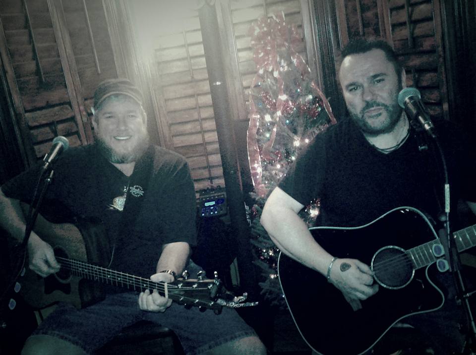 TheJeffersonInn's tweet photo. Tonight's Entertainment at the #JeffersonInn 8PM:
Frankie &amp; Jeff #LiveMusic #SouthernPines 🎤🎸 https://t.co/QJnEmRN85W