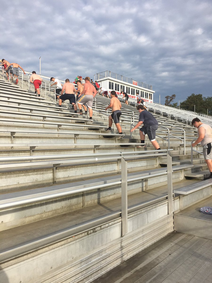 WHSgrizzliesFB's tweet photo. Last day of summer conditioning, it gets REALLY real Monday! #PartOfTheProcess #TheSTRIVE #EveryRepCounts https://t.co/jY82Fl7vVm