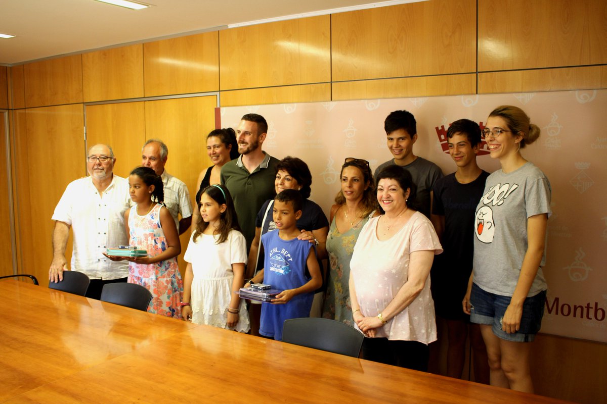 lonzeinfo's tweet photo. Caldes acull dos nens Sahrauís https://t.co/eU5jgQFgMX #CaldesdeMontbui #SàharaOccidental #acollida https://t.co/CEkzIx9NaV