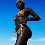 太陽の光を吸収？!人気急上昇中モデル、南スーダンの闇の女王がかっこよすぎる!
