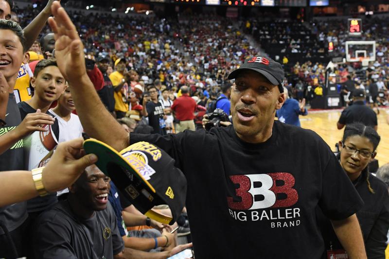 BleacherReport's tweet photo. LeBron and MJ vs. LaVar and LaMelo? 

LaVar believes the Big Ballers would win in a game of two-on-two https://t.co/Q6bock5QIn https://t.co/SbaUmOc2FG