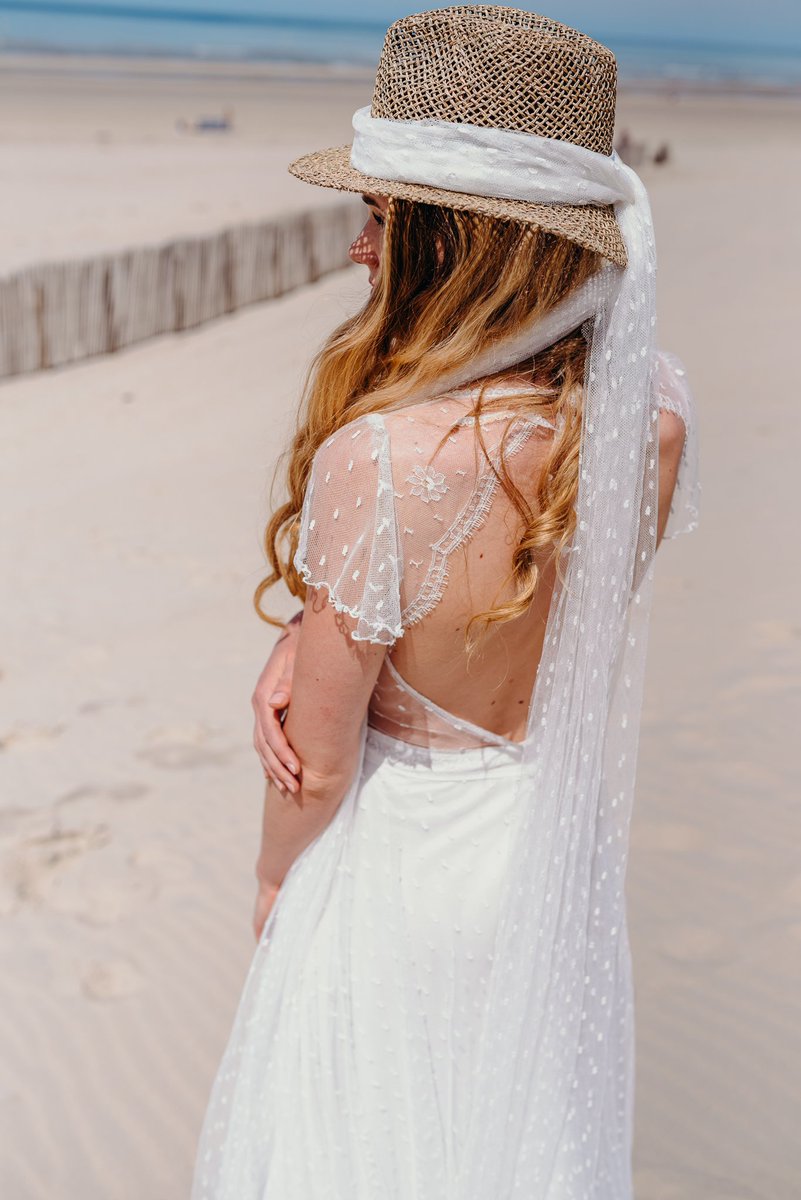 Adeline_Bauwin's tweet photo. LUCIOLE #Robedemariée #mariée #mariage #weddingdress #wedding #dentelle #lace #bride #bridetobe #robeboheme #madeinFrance #plumeti #dosnu https://t.co/grzw9ot4sI