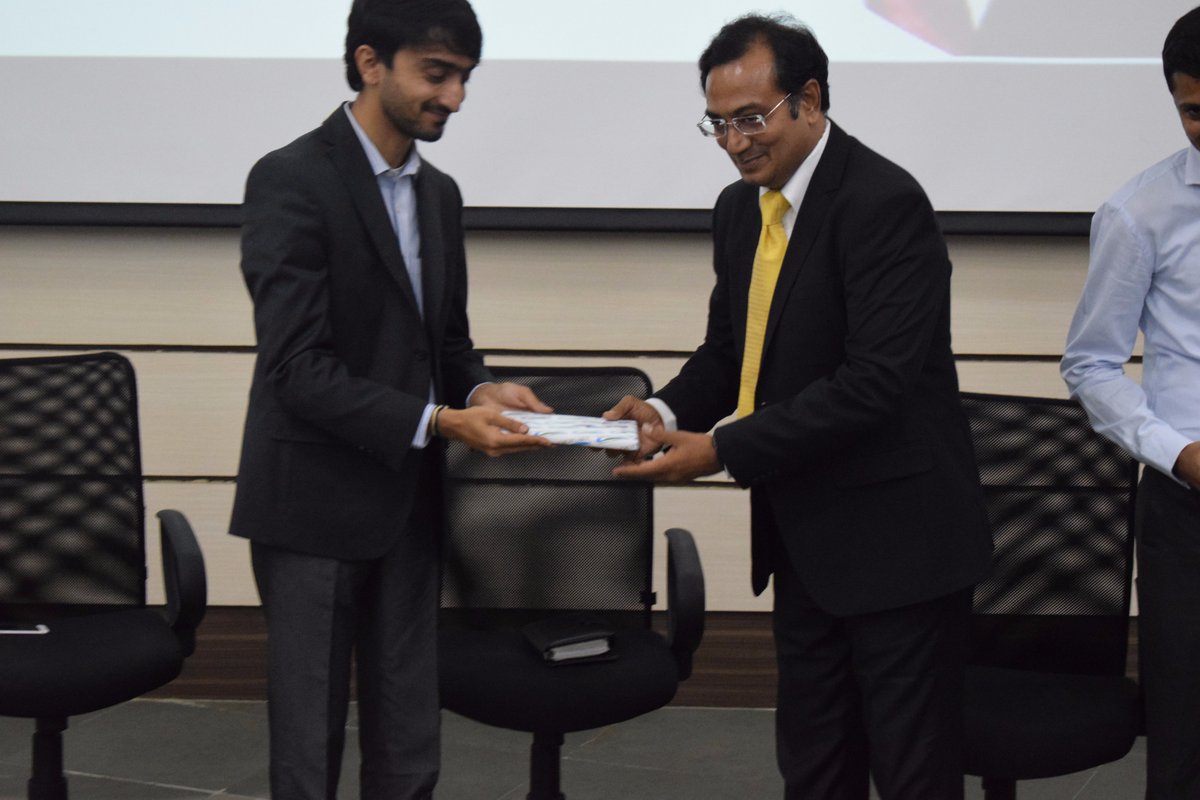 GreatLakes_MBA's tweet photo. We thank Mr. Sriram Kalyanaraman and Mr. Varun Prakash for giving us an insight into the world of consulting #GLIQ #GLDiaries #ConsultCom https://t.co/oAtoDyE9nB