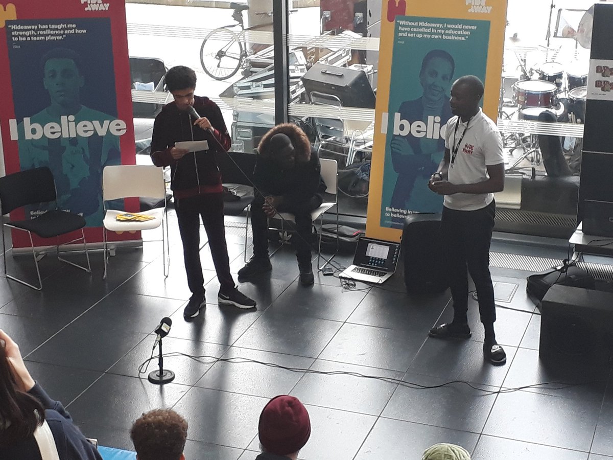 _Enn_Eff's tweet photo. @Hideaway_Youth Hideaway Youth Project running an interactive lyric writing and performance workshop #CommLearnFest #youngpeople #manchester https://t.co/NWvC23Bnkv