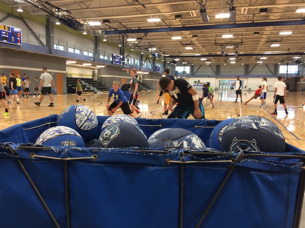 TonyKRCG13's tweet photo. It's the final day of @GoBlueTigers hoops camp at the Linc. We'll hear from coach John Moseley on @KRCG13 at 6 and 10 https://t.co/C4x2jcxlpG