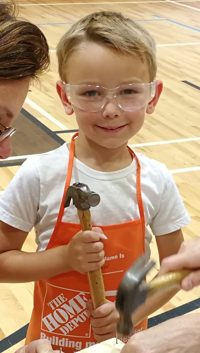 JBSummerHeat's tweet photo. Home Depot rocks! @DSBNSummerHEAT #kidbuilders https://t.co/cBahRpZ6Hq