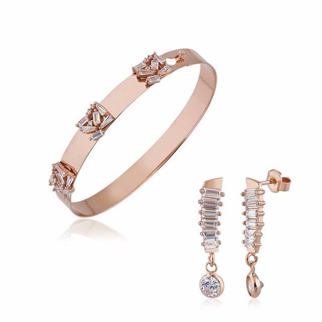 Palimor'un Şık Takılarına Ücretsiz Kargo Fırsatıyla Sahip Ol 👉🏻 Küpe goo.gl/Tuvge5 👉🏻 Bilezik goo.gl/m3PFso