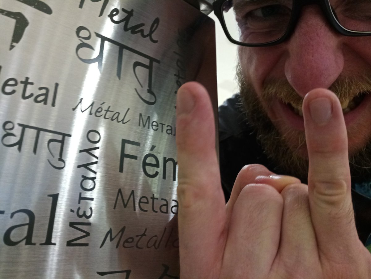 zero0signal's tweet image. When #HeavyMetal is life