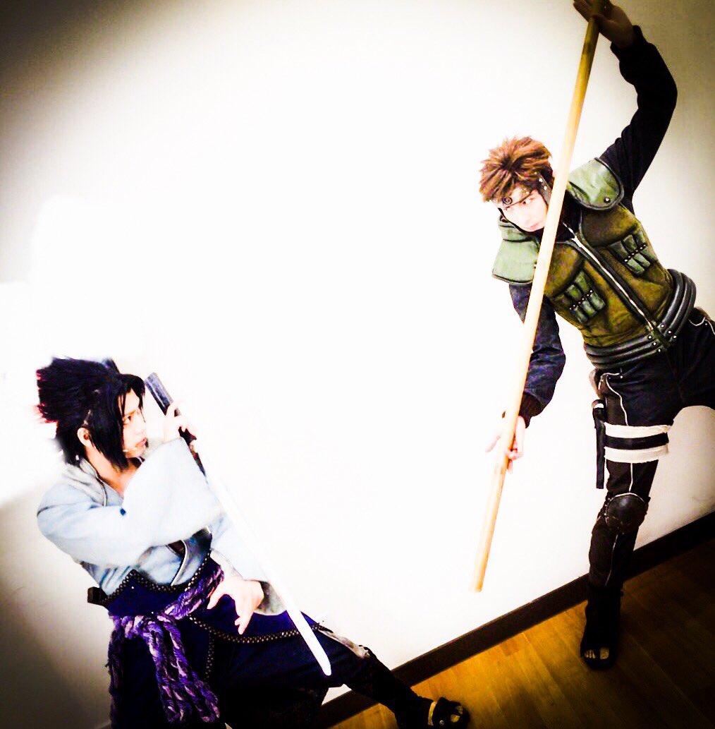 Ray_FJT's tweet photo. ナルト上海でのオフショット。
明日からナルト凱旋公演。
気を引き締めて、ラストスパート。
ヤマトります。
1.ともやに撮られたヤンキ��
2.サスケと別ショット
3.上海の地元感溢れる片山さん
4.カカシ先輩とのパックンの耳持ちvr.
#fujitaray #dustz #ナルステ https://t.co/3mmJhBfwA8