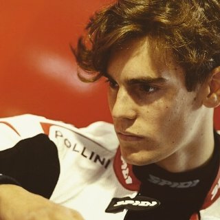 inostripiloti's tweet photo. #aspettandoilgp ๐#Rewind2016 #greatbritainGp๐ฌ๐ง Wild Card a Silverstone,dalla dodicesima fila a i piedi del podio! #SuperManzo #manziday https://t.co/a4tqHa6njg