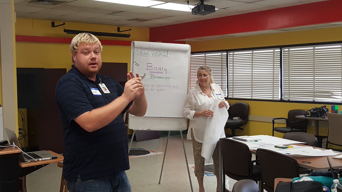 DuvalSchoolsCTE's tweet photo. . @DuvalSchools Elementary teachers teaching binary code. #CSforJAX #DCPSSTEM https://t.co/8CMBGM5uVB
