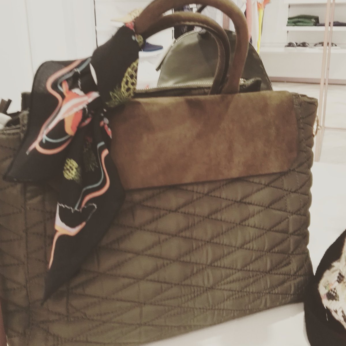 #bolsos
#rebajas 
#urbanshop 
#Verano2017