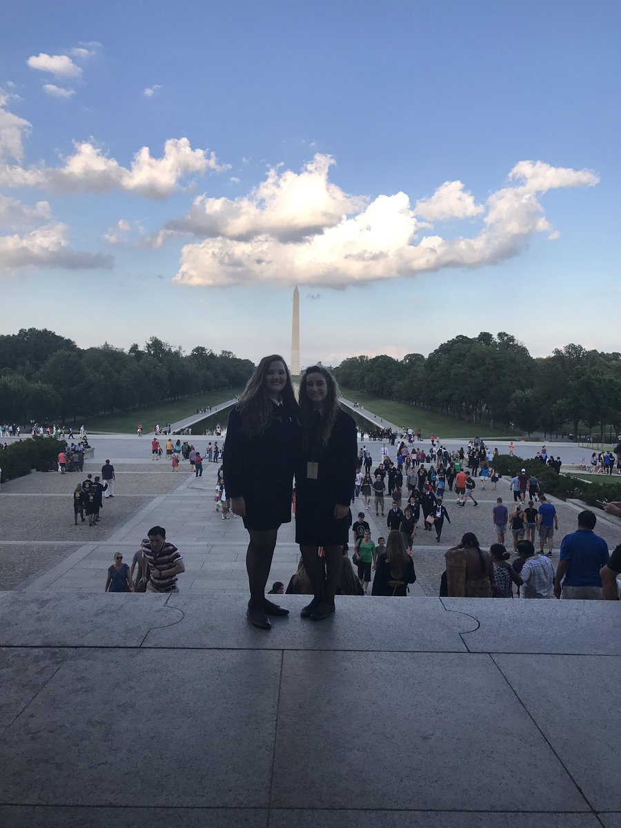 MeigsFFA's tweet photo. Day 2 ended with a night tour of some of the most beautiful monuments in the country 😍 https://t.co/761MDeoifA