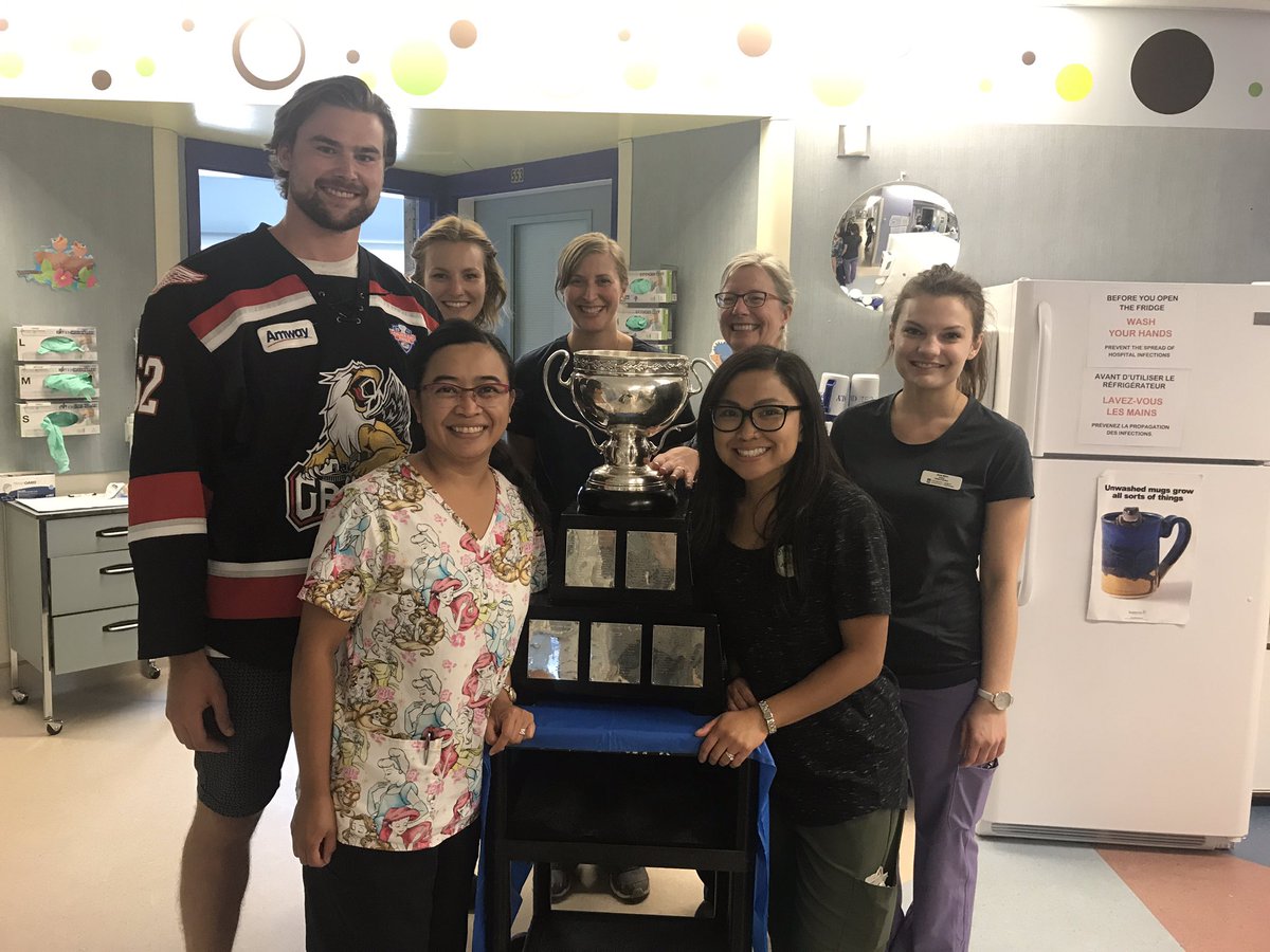 Short and sweet visit with the <a href="/CalderCup/">Calder Cup</a> ! Thankful I could share it with the wonderful people at the Winnipeg Children's Hospital!