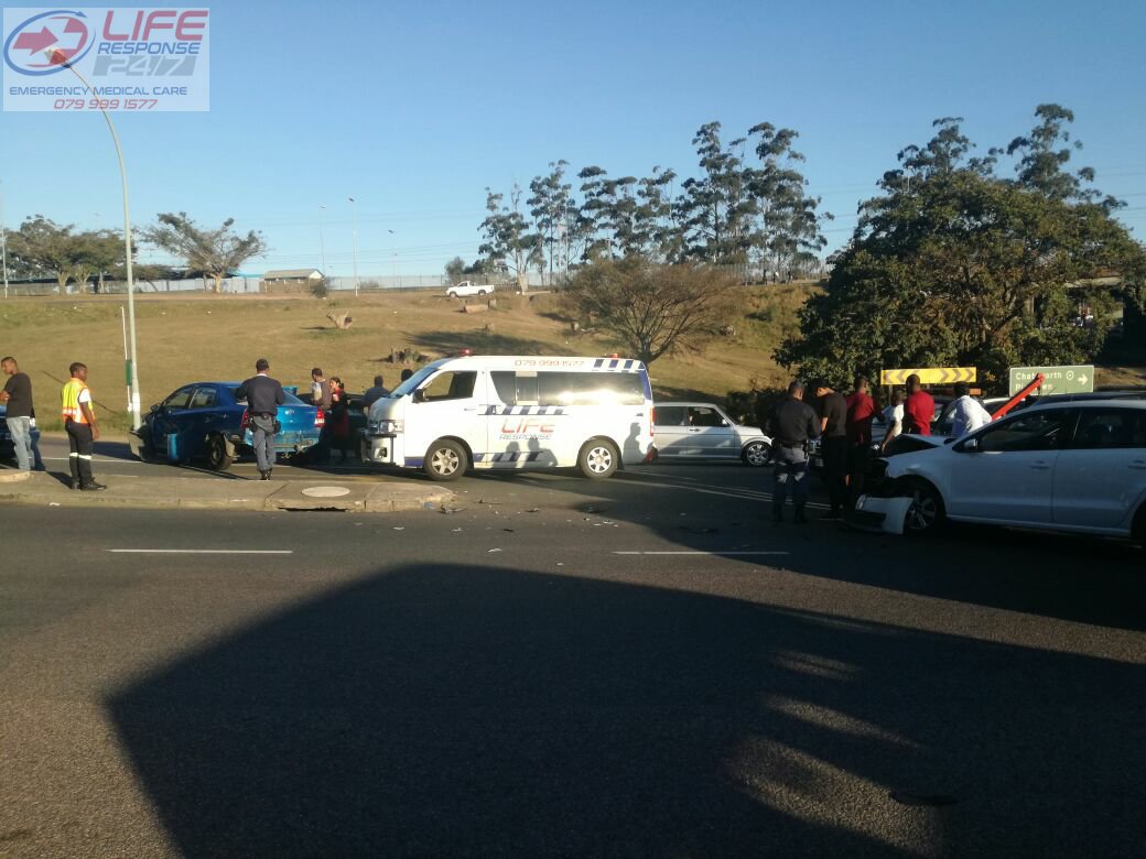 Mvc Link rd M1 with injuries. <a href="/FatalMoves/">The Fatal Moves Team</a> <a href="/pigspotkzn/">Pig Spotter KZN</a> <a href="/ECR_Newswatch/">ECR_Newswatch</a> @IamAlexSweet @TrafficNewsFeed <a href="/EMERGCONTROL/">EMERGENCY CONTROL SA</a>