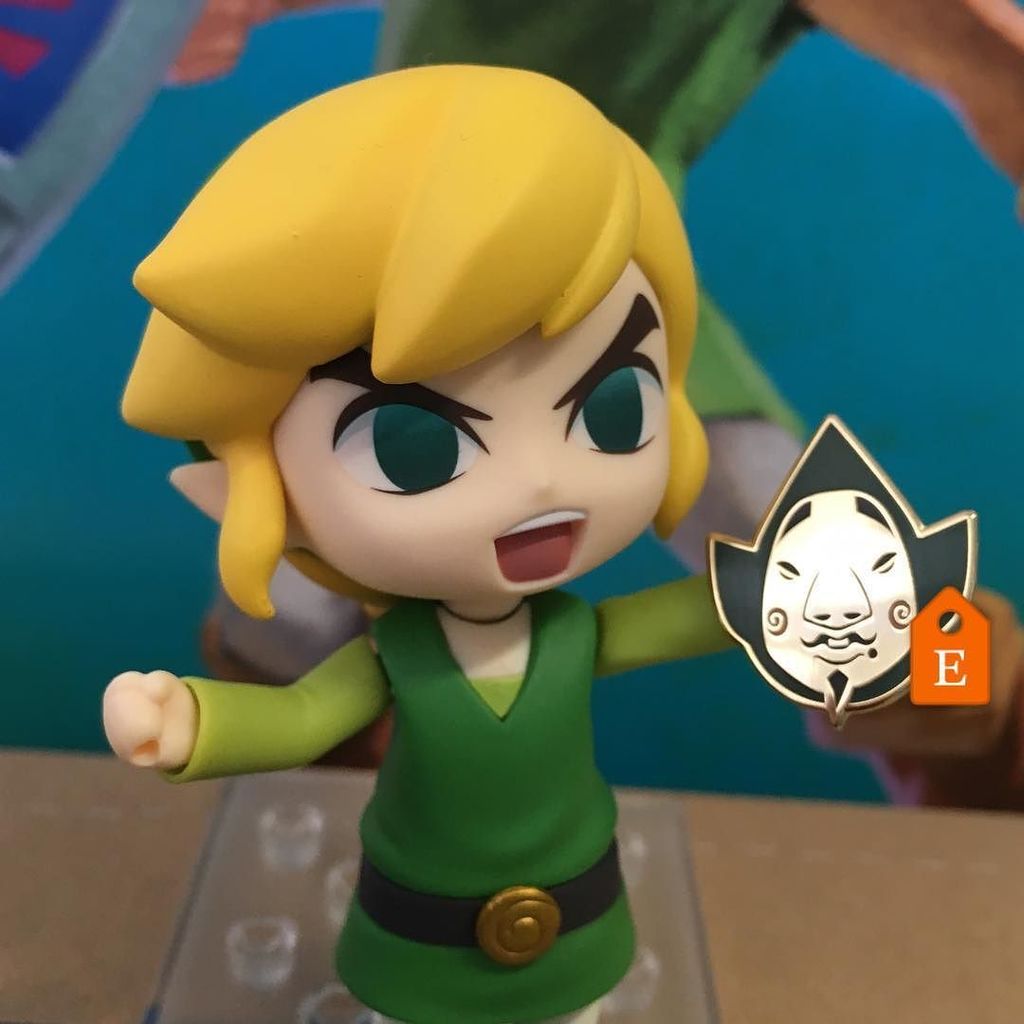 ParmenterPrints's tweet photo. HIYA! Link found this limited edition Tingle Enamel Pin and you can too! Kooloo-limpah! https://t.co/hZzzn7OdCM https://t.co/Ey3Zonms8S