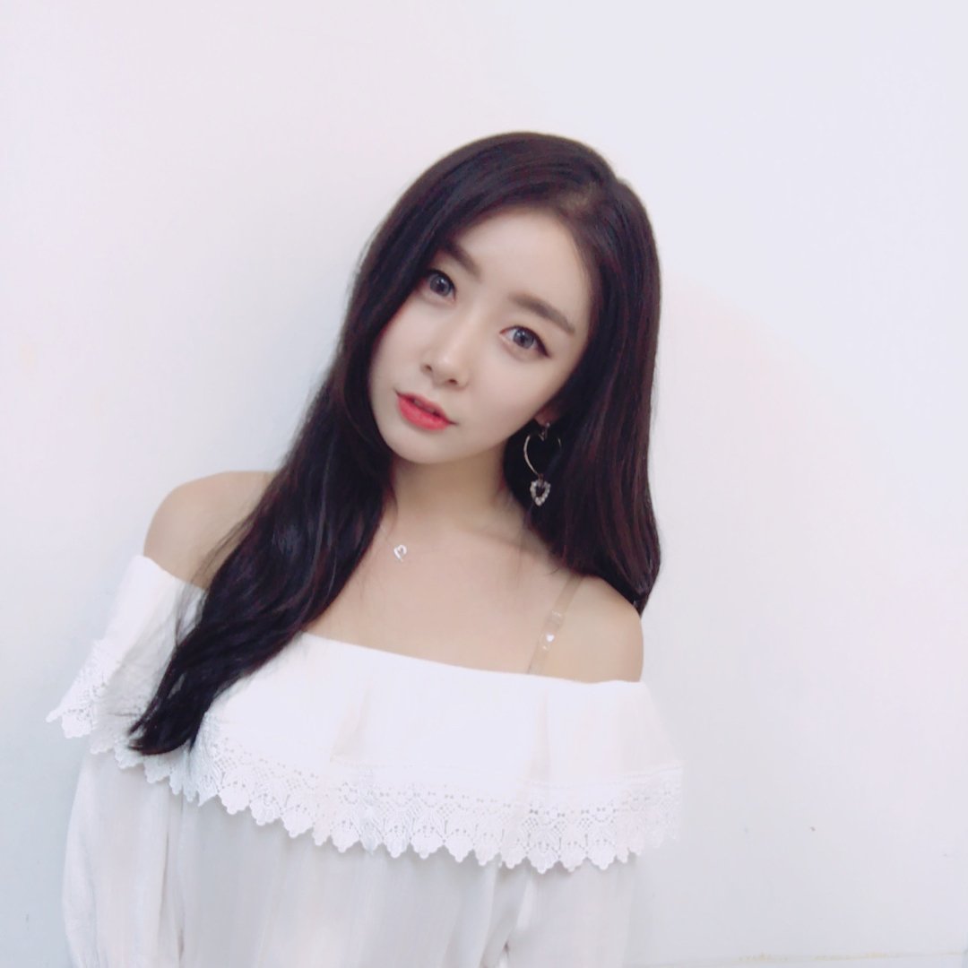stellar_snaps's tweet photo. [GAYOUNG INSTAGRAM(3P)] gy_stellar: Gooooood night 🕊💕
#스텔라 #stellar #가영 #gayou... https://t.co/MmZmfYlyip #kpopsnaps https://t.co/ufL26sjRPe